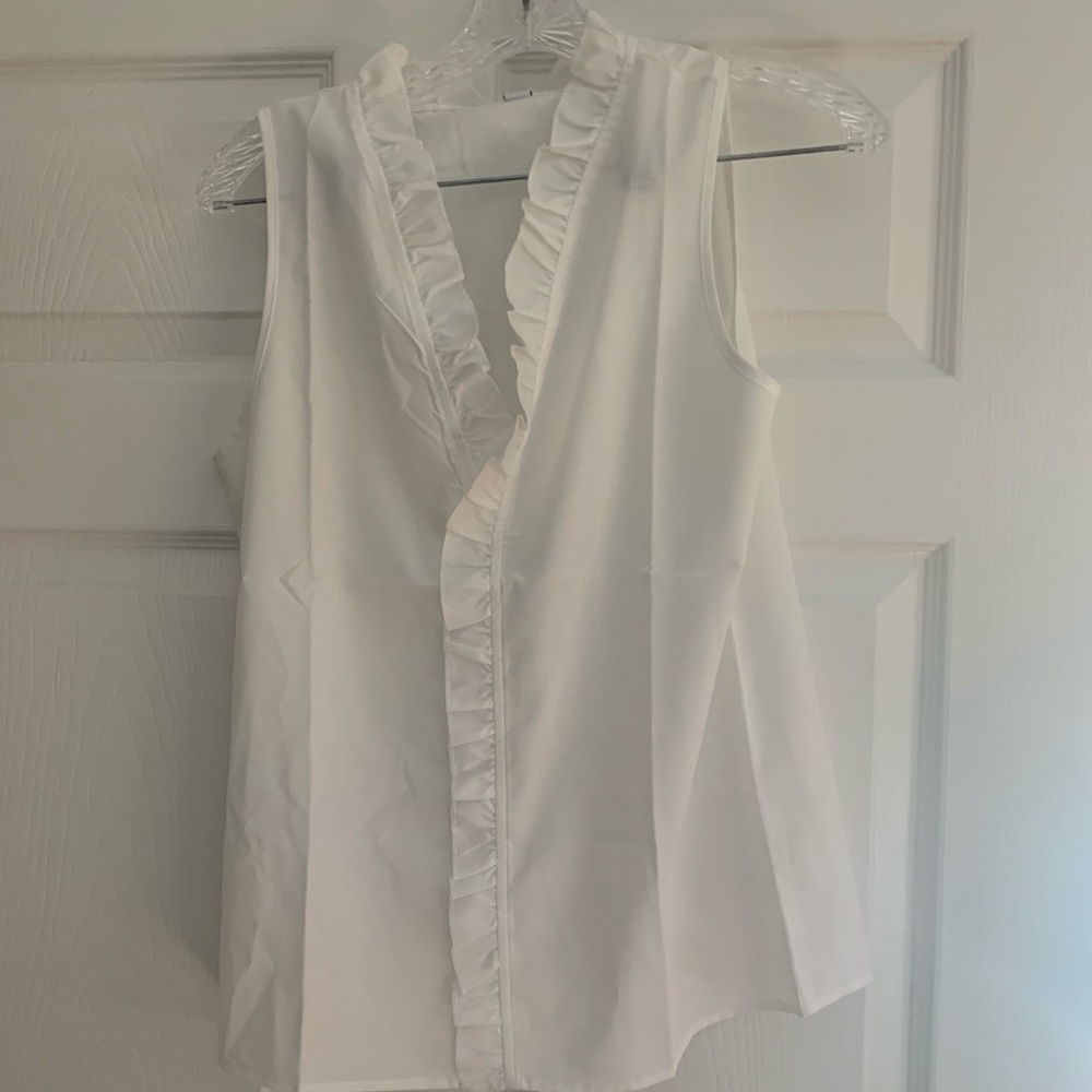 White ruffles top